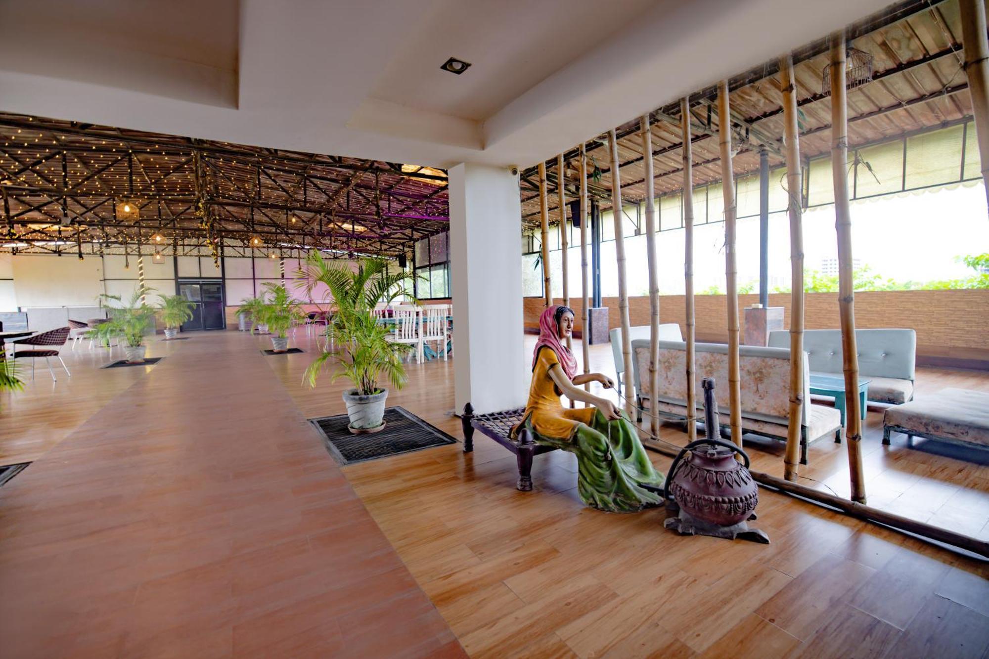 Sheetal International Hotell Rāipur Exteriör bild
