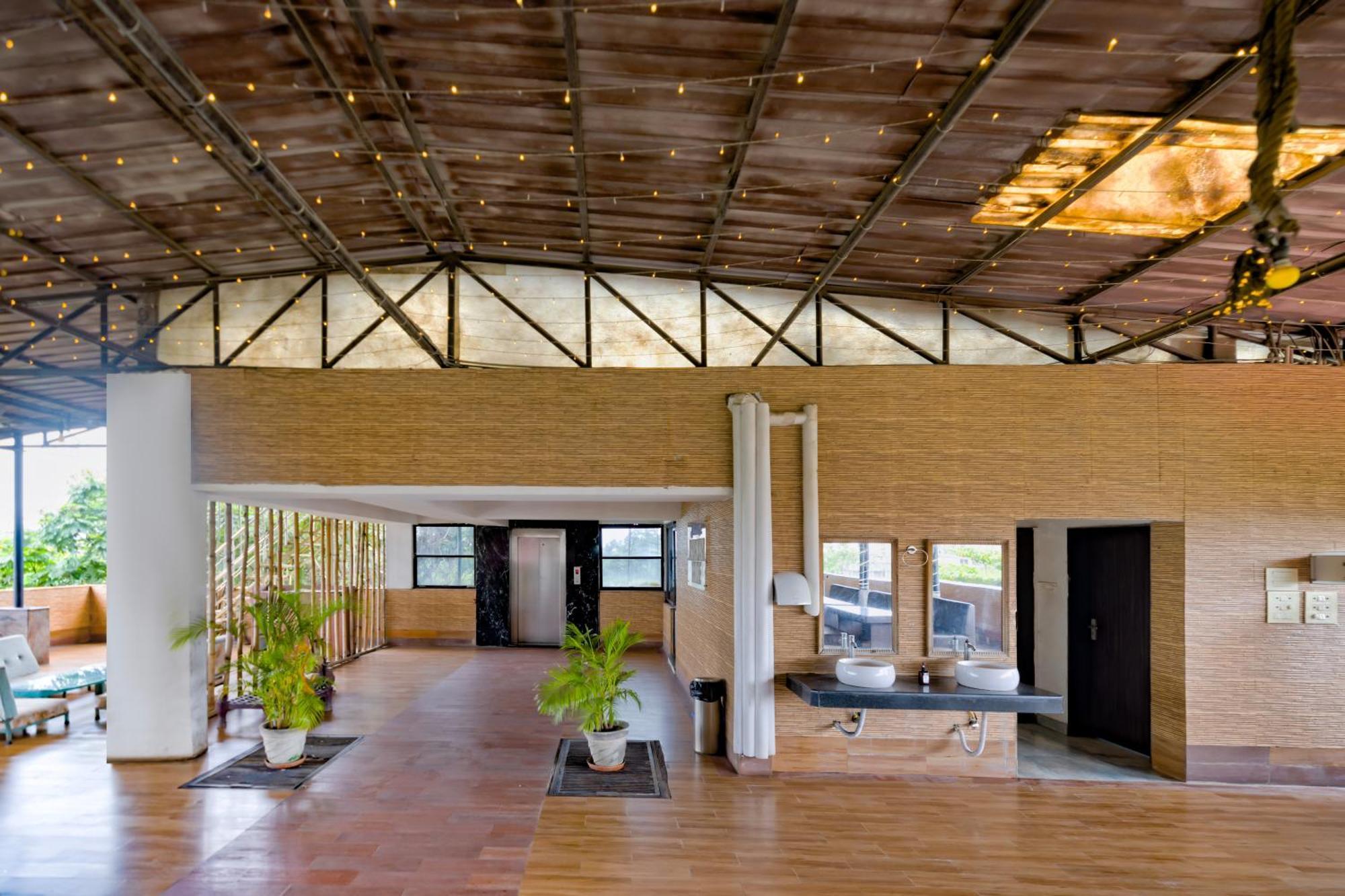 Sheetal International Hotell Rāipur Exteriör bild